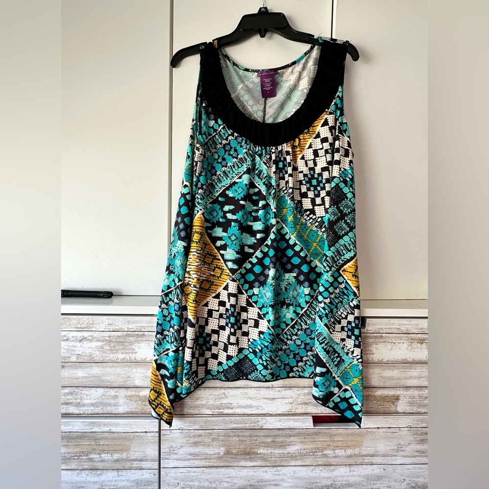 🖤💙💛 Beverly Drive Asymmetrical Graphic Tank Top Plus Size 1X